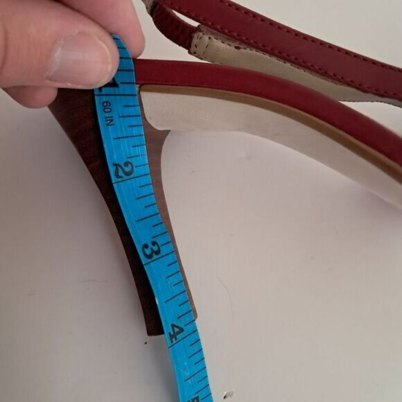 Unisa Kitten Heels Women's 7B Red Pointed Toe Leather Siren Office Career Y2K - Picture 6 of 6